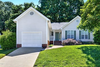 2519 Tryon Pines Dr, Raleigh, NC 27603