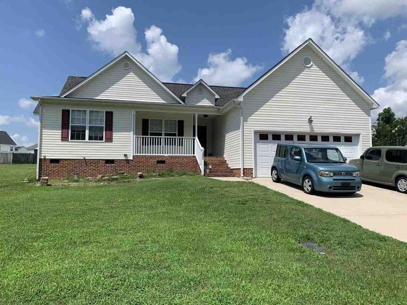 252 Cambridge Dr, Angier, NC 27501