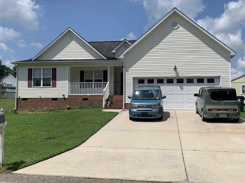 252 Cambridge Dr, Angier, NC 27501