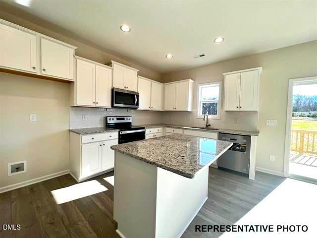 252 Cordgrass Ct, Smithfield, NC 27577