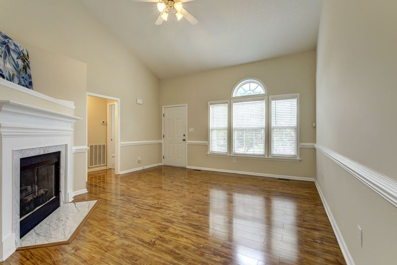 252 Dullis Cir, Garner, NC 27529