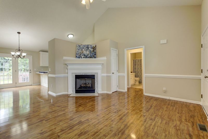 252 Dullis Cir, Garner, NC 27529