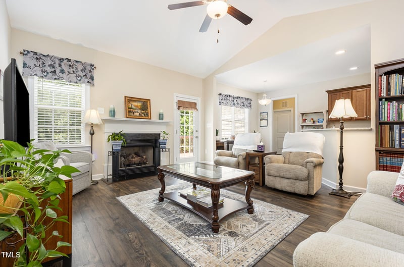 252 Nugget Creek Dr, Clayton, NC 27520