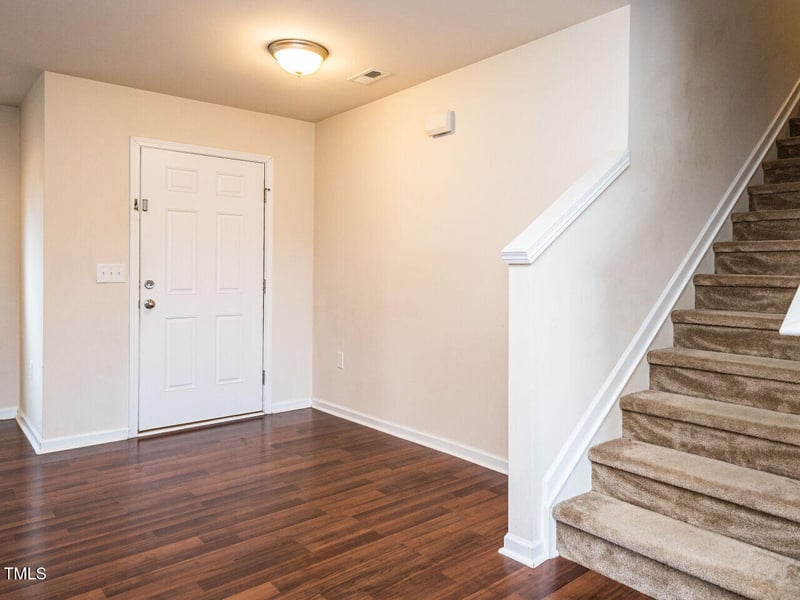 2520 Averon Dr, Fuquay Varina, NC 27526
