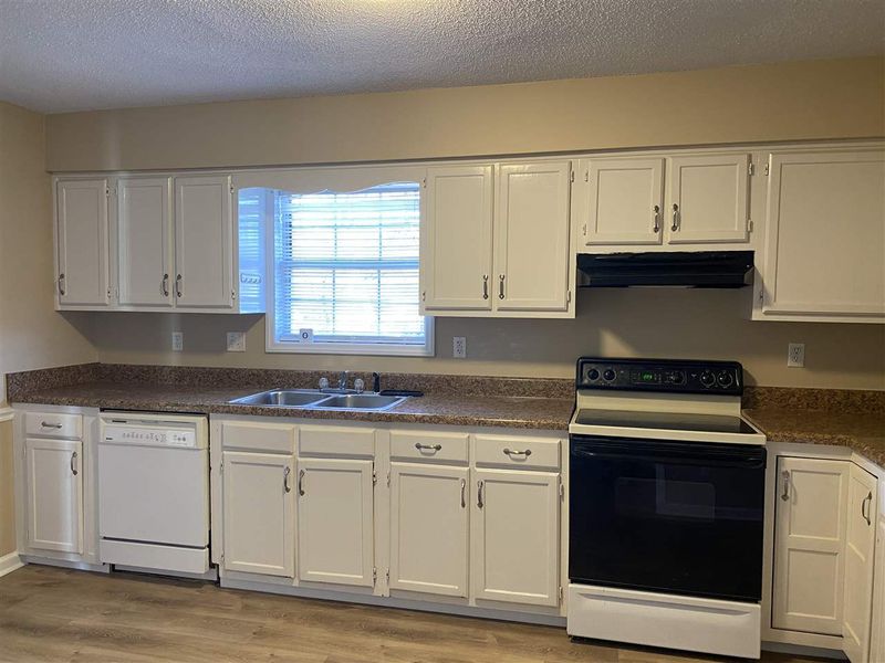 2520 Dearborn Dr, Durham, NC 27704