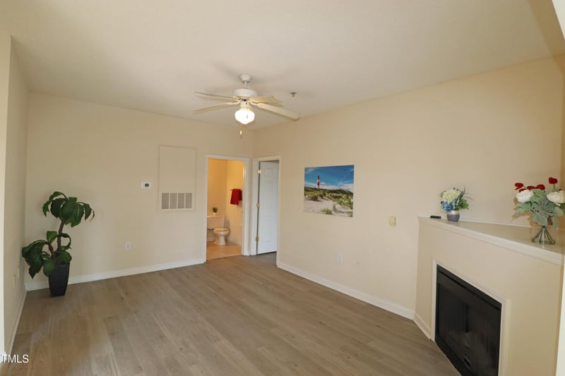 2520 Friedland #202, Raleigh, NC 27617