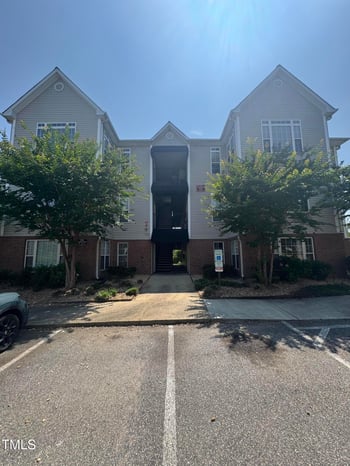 2520 Friedland Pl #202, Raleigh, NC 27617