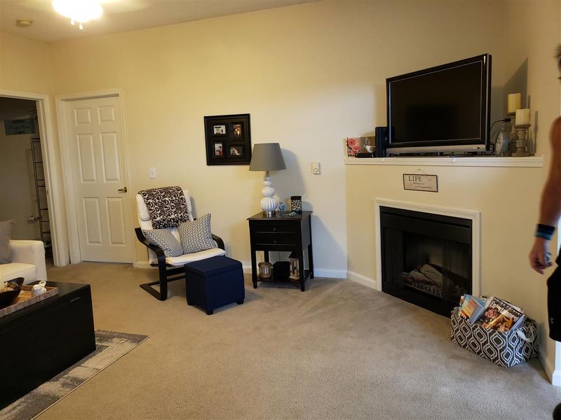 2520 Friedland Pl #301, Raleigh, NC 27617