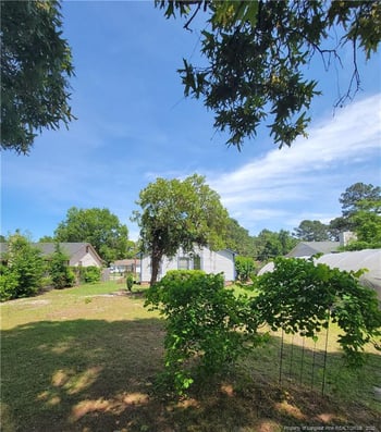 2520 Quail Forest Dr, Fayetteville, NC 28306