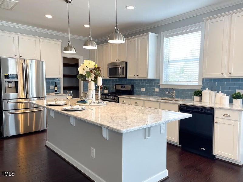 2520 Snowdrop Ct, Apex, NC 27502