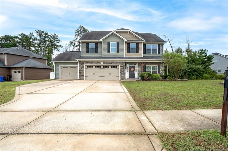 2521 Clear Pines Ct, Fayetteville, NC 28304