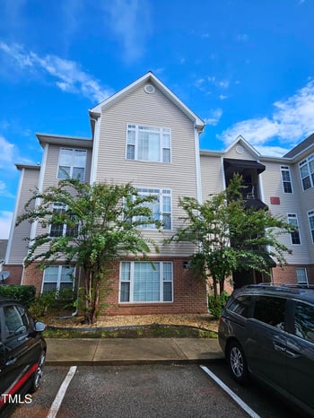 2521 Friedland Pl #200, Raleigh, NC 27617
