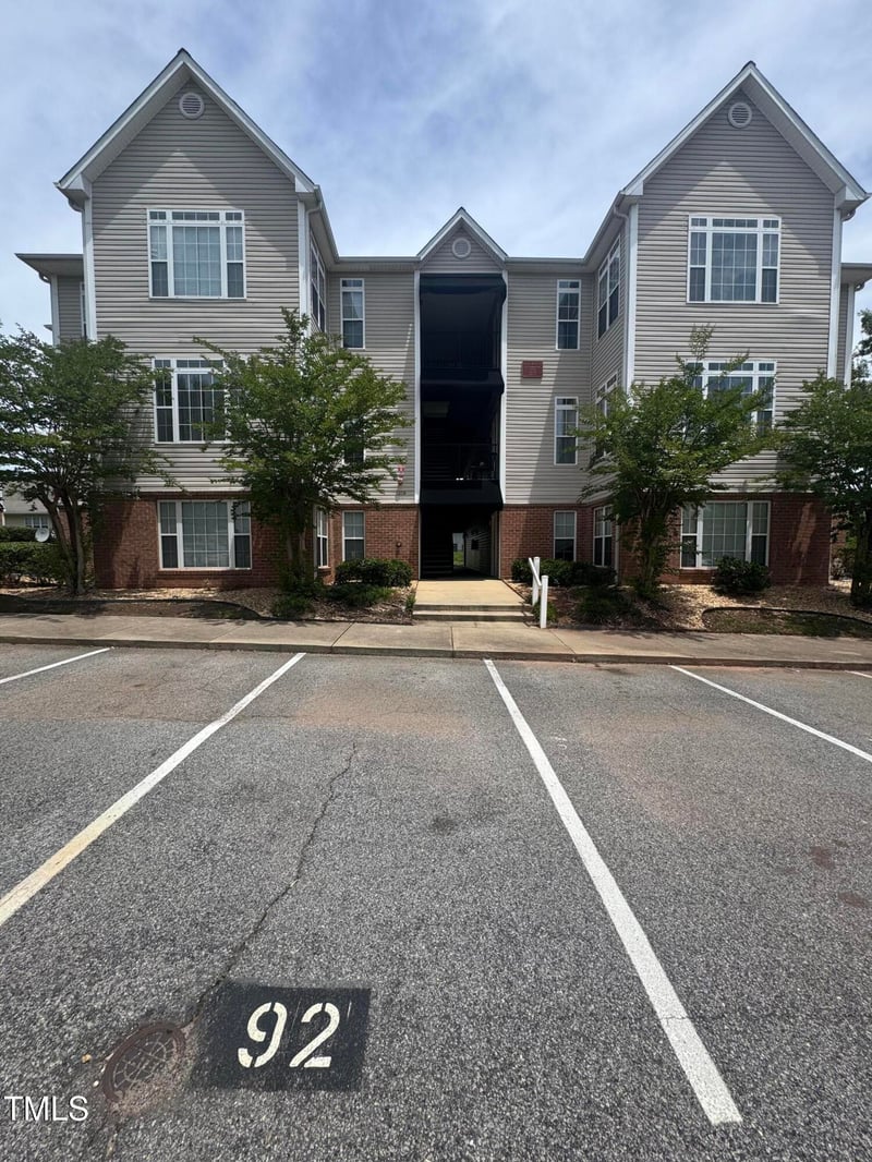 2521 Friedland Pl #301, Raleigh, NC 27617