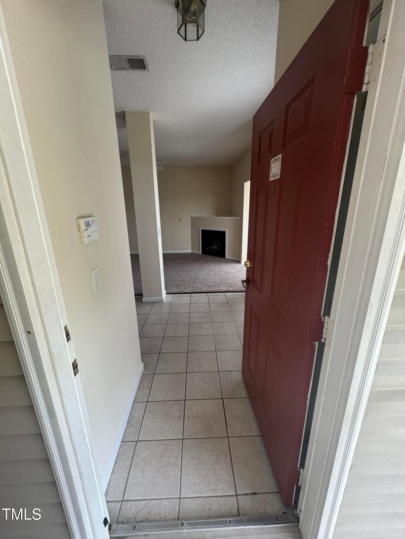 2521 Friedland Pl #301, Raleigh, NC 27617