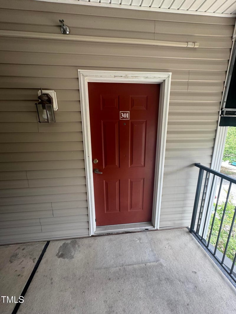 2521 Friedland Pl #301, Raleigh, NC 27617