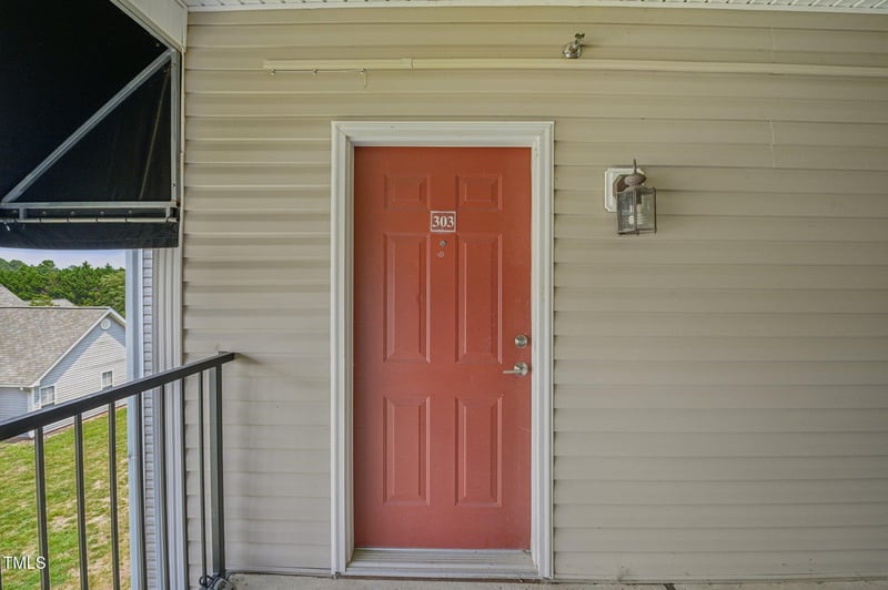 2521 Friedland Pl #303, Raleigh, NC 27617