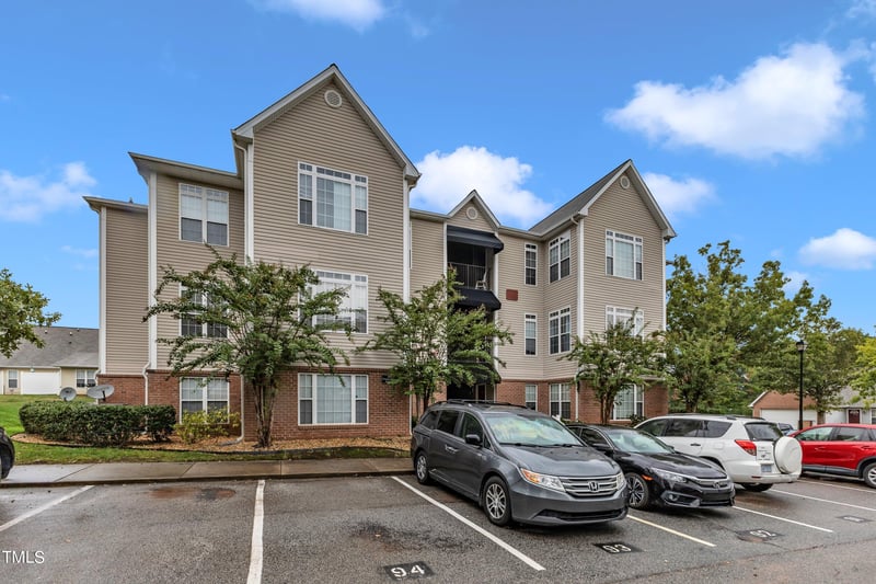 2521 Friedland Pl #201, Raleigh, NC 27617