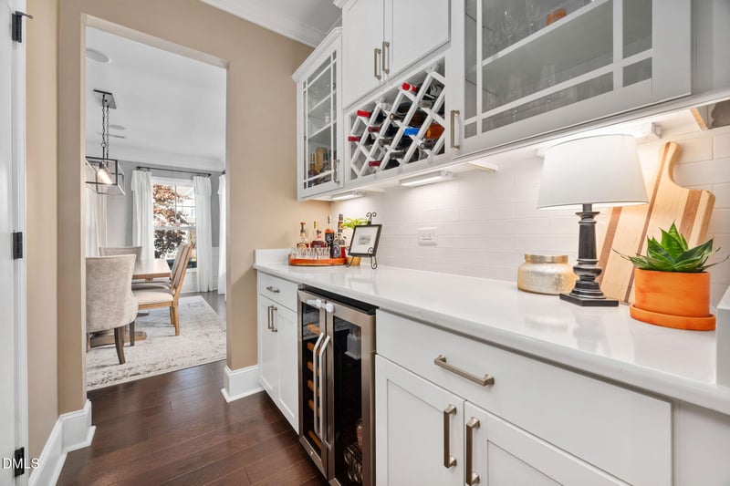 2521 Great Daisy Ln, New Hill, NC 27562