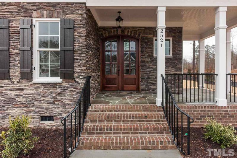 2521 Maroni Dr, Apex, NC 27502