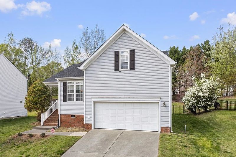 2521 Spruce Shadows Ln, Raleigh, NC 27614