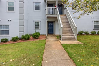 2522 Avent Ferry Rd #103, Raleigh, NC 27606