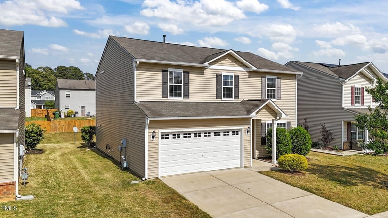 2522 Dalmahoy Ln, Fuquay Varina, NC 27526