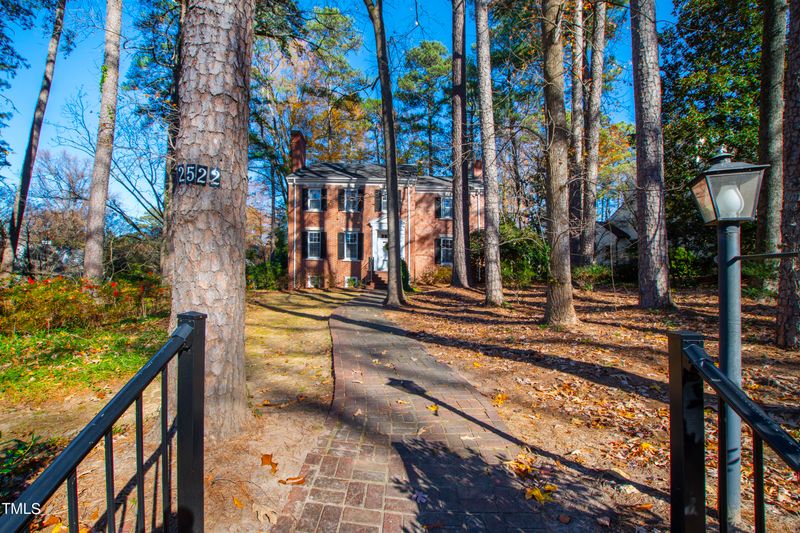 2522 Wake Dr, Raleigh, NC 27608