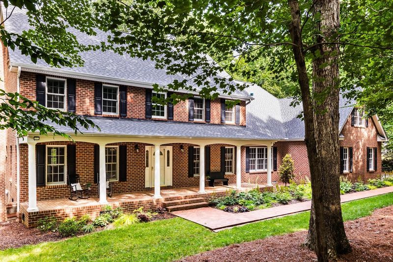 2523 Creek Ridge Ln, Chapel Hill, NC 27514