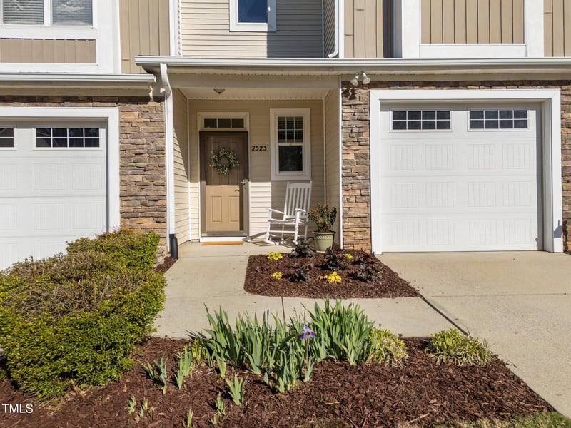 2523 Spring Oaks Way, Raleigh, NC 27614