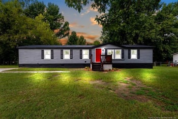 2524 Carriage Rd, Fayetteville, NC 28312