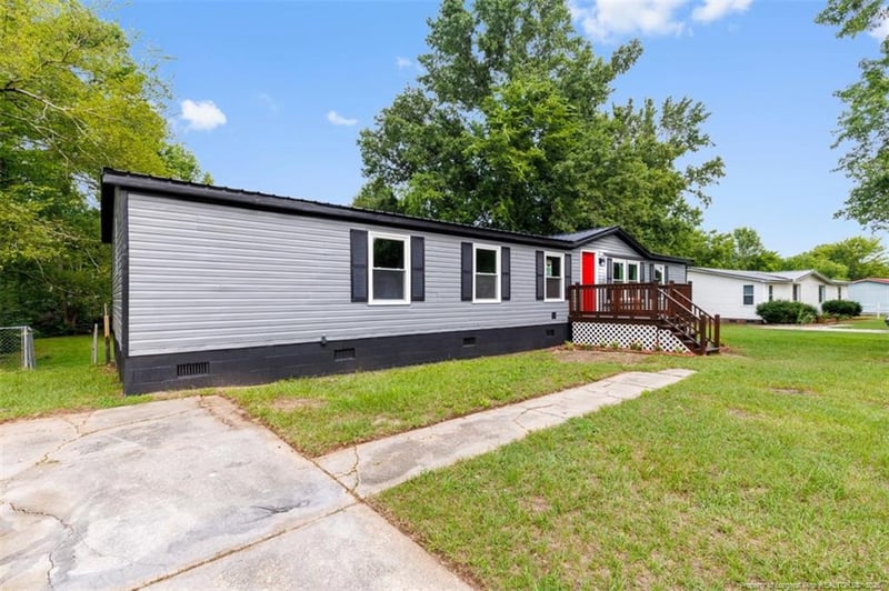 2524 Carriage Rd, Fayetteville, NC 28312
