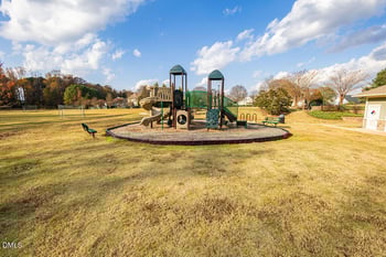 2524 Cattail Pond Dr, Zebulon, NC 27597