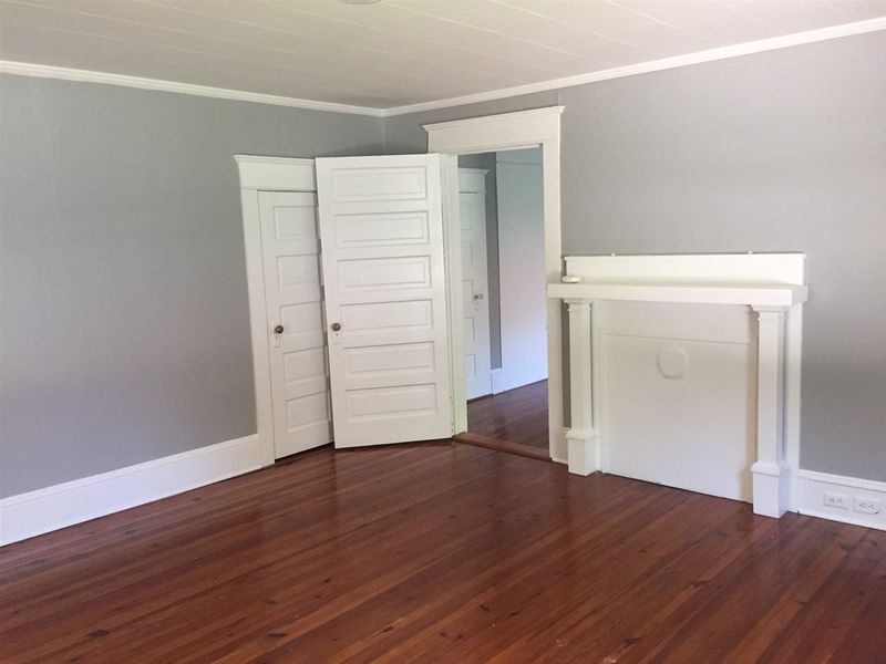 2524 Chapel Hill Rd, Durham, NC 27707