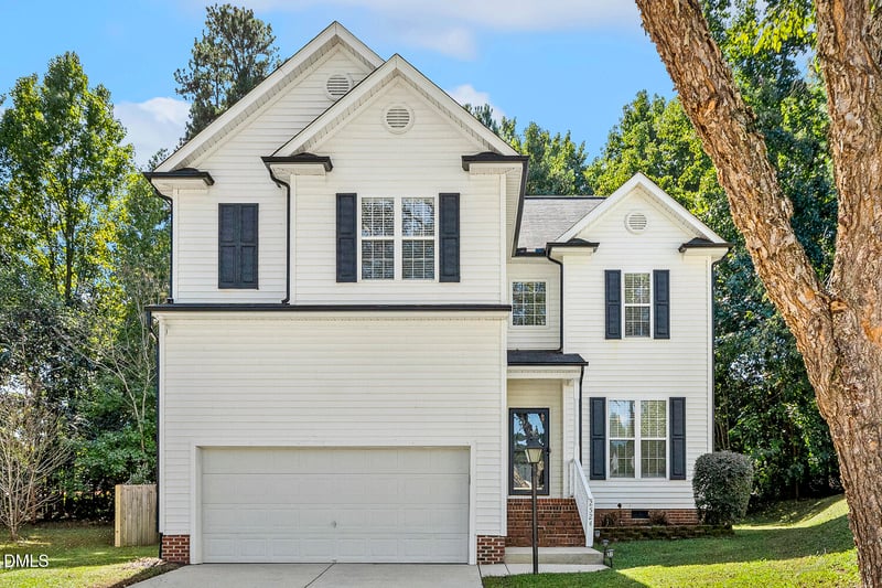 2524 Ferndown Ct, Raleigh, NC 27603