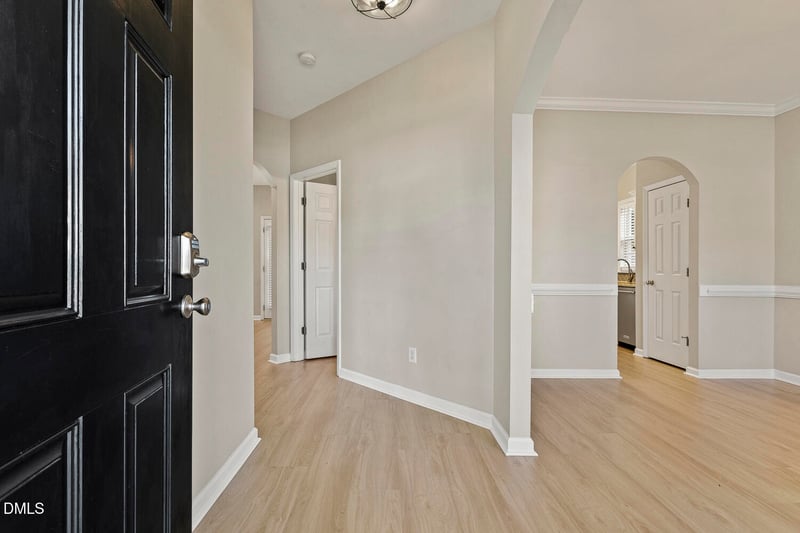 2524 Ferndown Ct, Raleigh, NC 27603