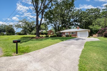 2524 Indian Trl, Durham, NC 27705