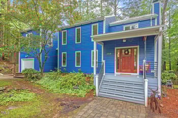 2525 Buxton Ct, Chapel Hill, NC 27514