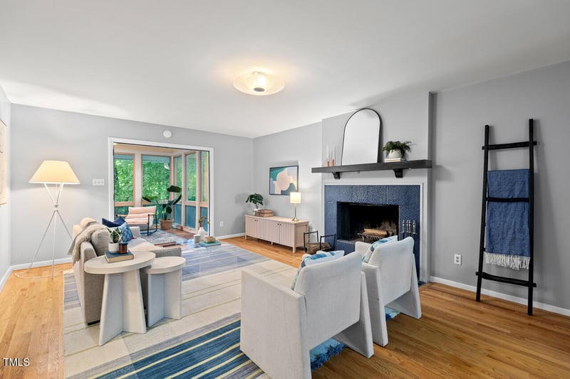 2525 Buxton Ct, Chapel Hill, NC 27514