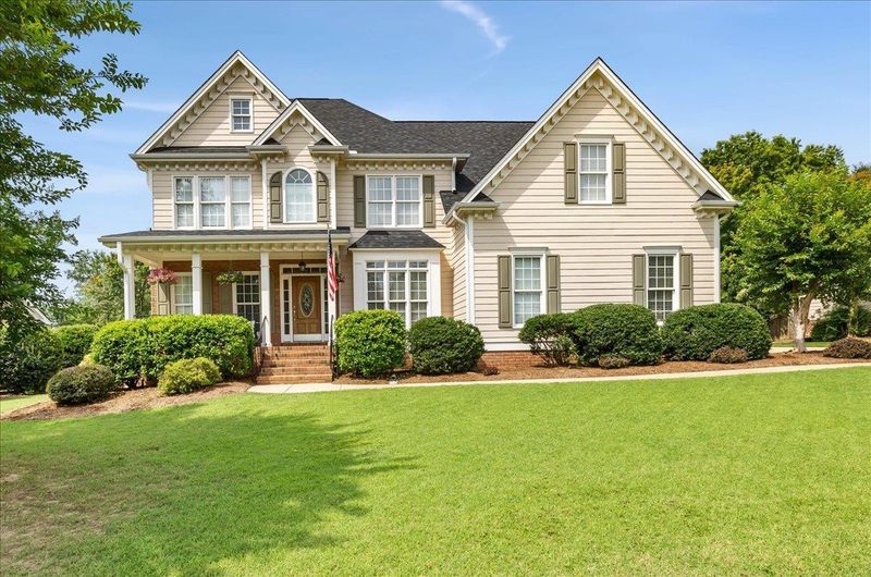 2525 Forestbluff Dr, Fuquay Varina, NC 27526