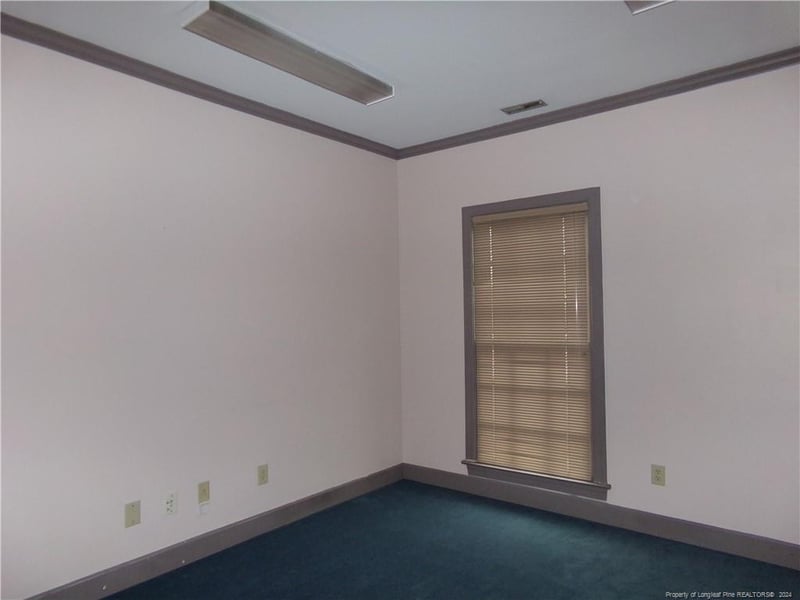 2525 Raeford Rd #D, Fayetteville, NC 28305