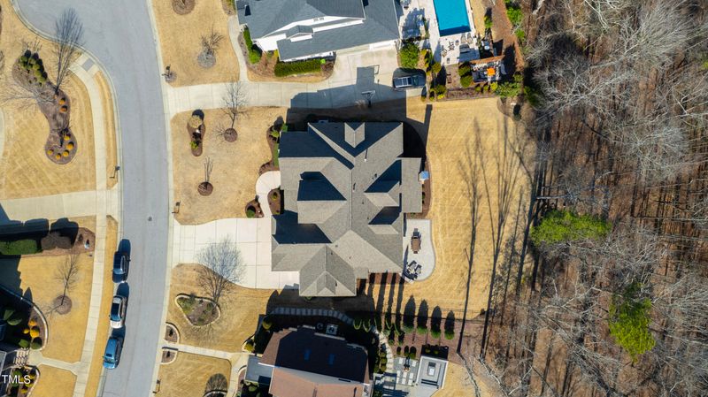 2525 Umbria Ct, Apex, NC 27502