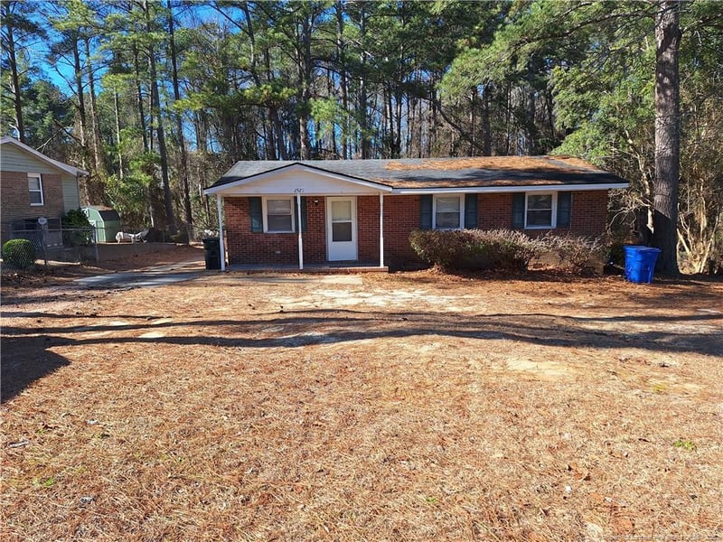 2525 Vestal Ave, Fayetteville, NC 28301