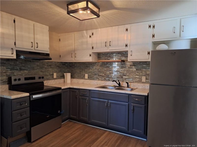 2525 Vestal Ave, Fayetteville, NC 28301