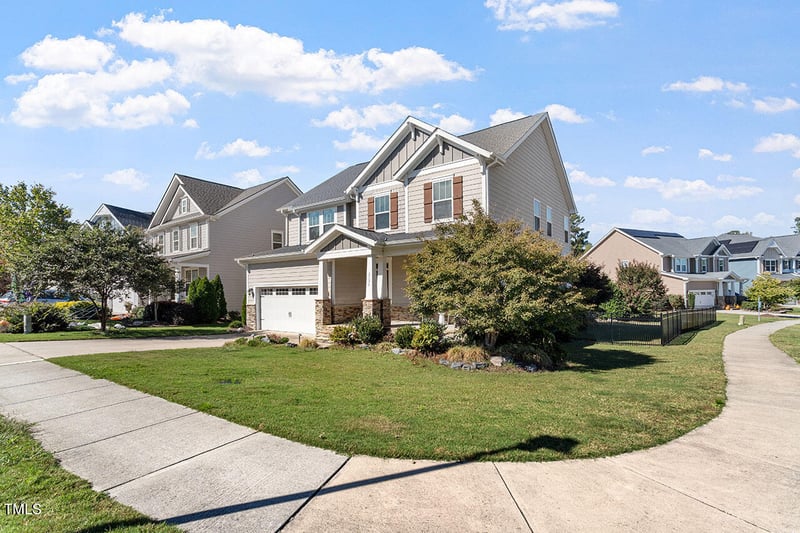2526 Snowdrop Ct, Apex, NC 27502