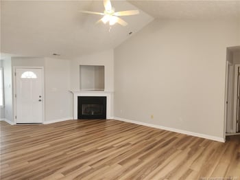 2527 Cameron Woods Ln, Fayetteville, NC 28306