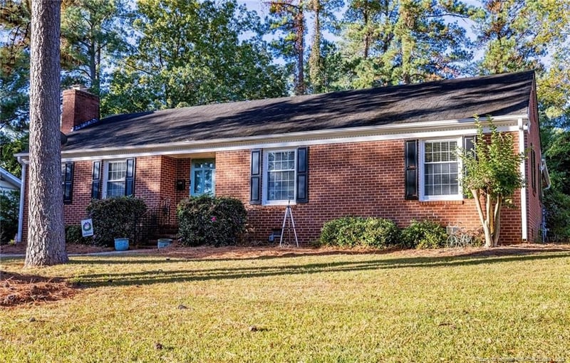 2527 Huntington Rd, Fayetteville, NC 28303