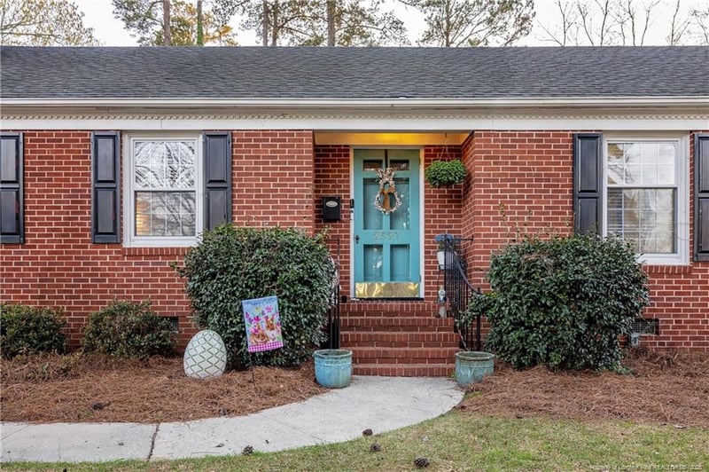 2527 Huntington Rd, Fayetteville, NC 28303