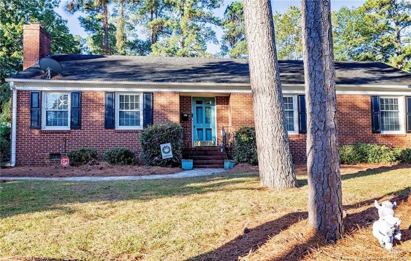 2527 Huntington Rd, Fayetteville, NC 28303