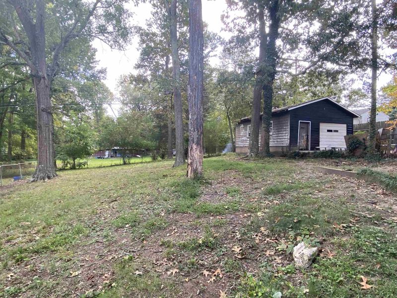 2527 Hyde St, Burlington, NC 27217
