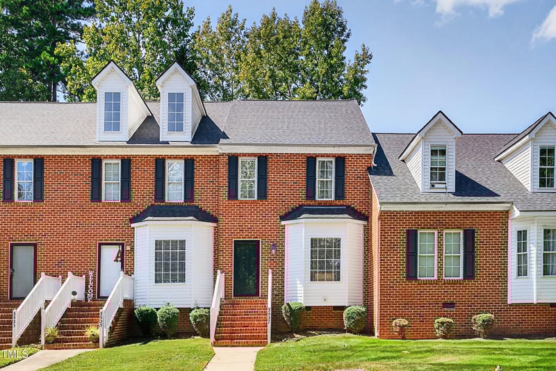 2527 Trout Stream Dr, Raleigh, NC 27604